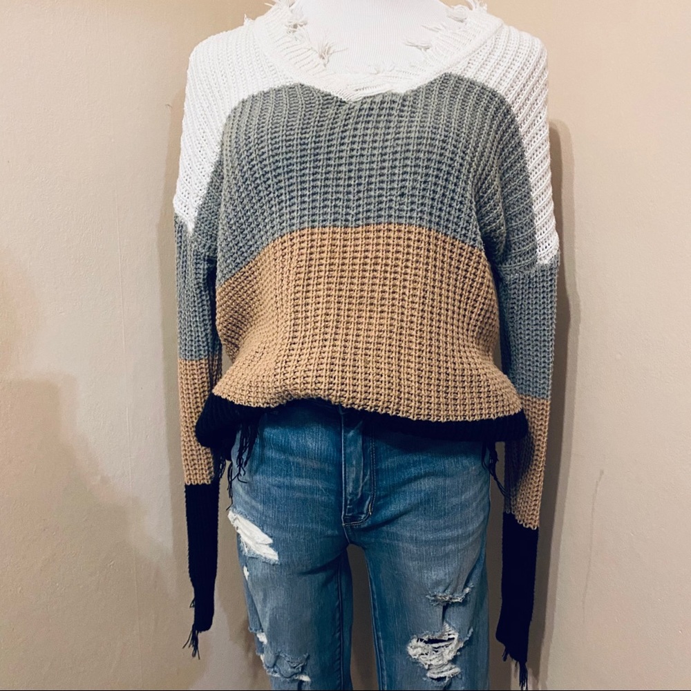 Andree By Unit Colorblock Neutral Distress Sweater - image 7